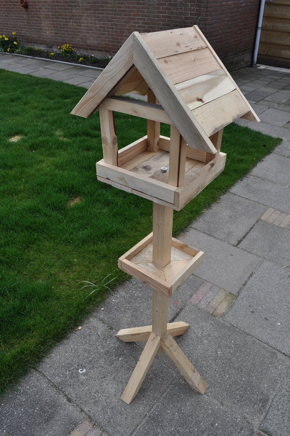 Vogelhuisje van hout staand standaard | Robuust | Handgemaakt