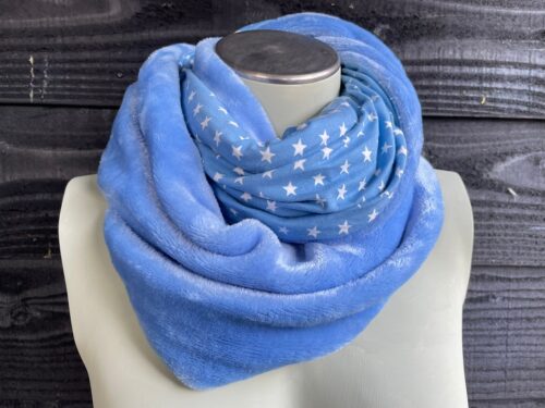 Col sjaal fleece, warme wikkelsjaal, handgemaakt, gemaakt bij ons, print tricot, katoen, lichtblauw, witte sterren
